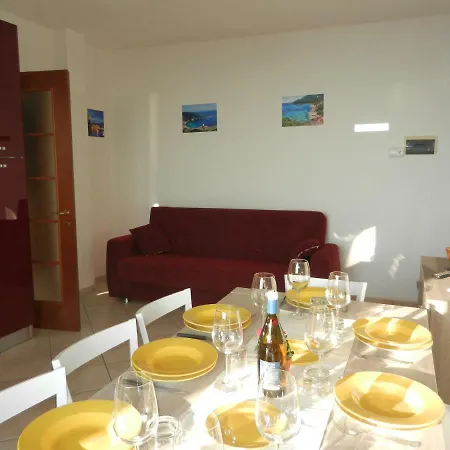 Castello 9 Giglio Castello