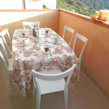 アパート Castello 9