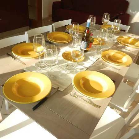 Castello 9 アパート Giglio Castello